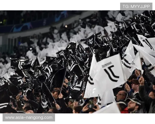 圣西罗球场座无虚席,国家德比氛围达到顶点 圣西罗球场座无虚席,国家德比氛围达到顶点