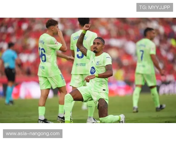 巴萨3-0马略卡,亚马尔超级世界波贝尔纳尔处子球 巴萨3-0马略卡,亚马尔超级世界波贝尔纳尔处子球