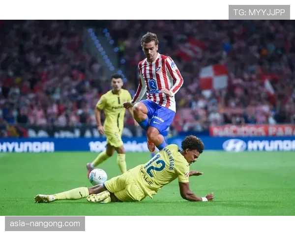 比雷亚雷亚尔2-2战平马德里竞技，格列兹曼补时阶段绝平。